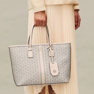 🔥DROP 🔥New GEMINI LINK CANVAS SMALL TOP-ZIP TOTE BAG